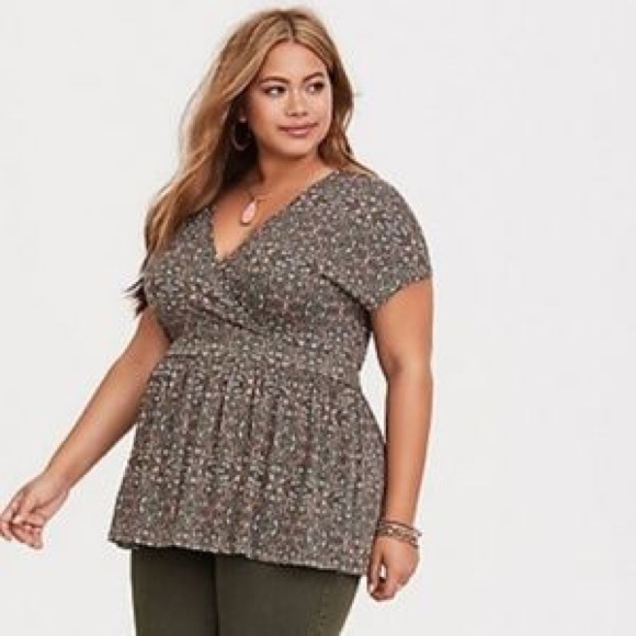 torrid Tops - Torrid Super Soft Babydoll Paisley Print Tee